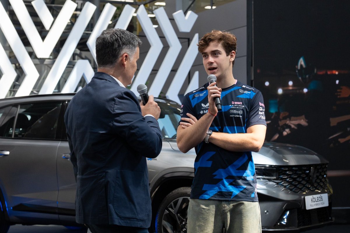 SibillaPablo's tweet image. Hoy @FranColapinto vino a visitarnos a las oficinas de @RenaultArg ! 

Tremenda charla junto a periodistas destacados! 

#vamosnene 
#espiritalpine 
#somosrenault