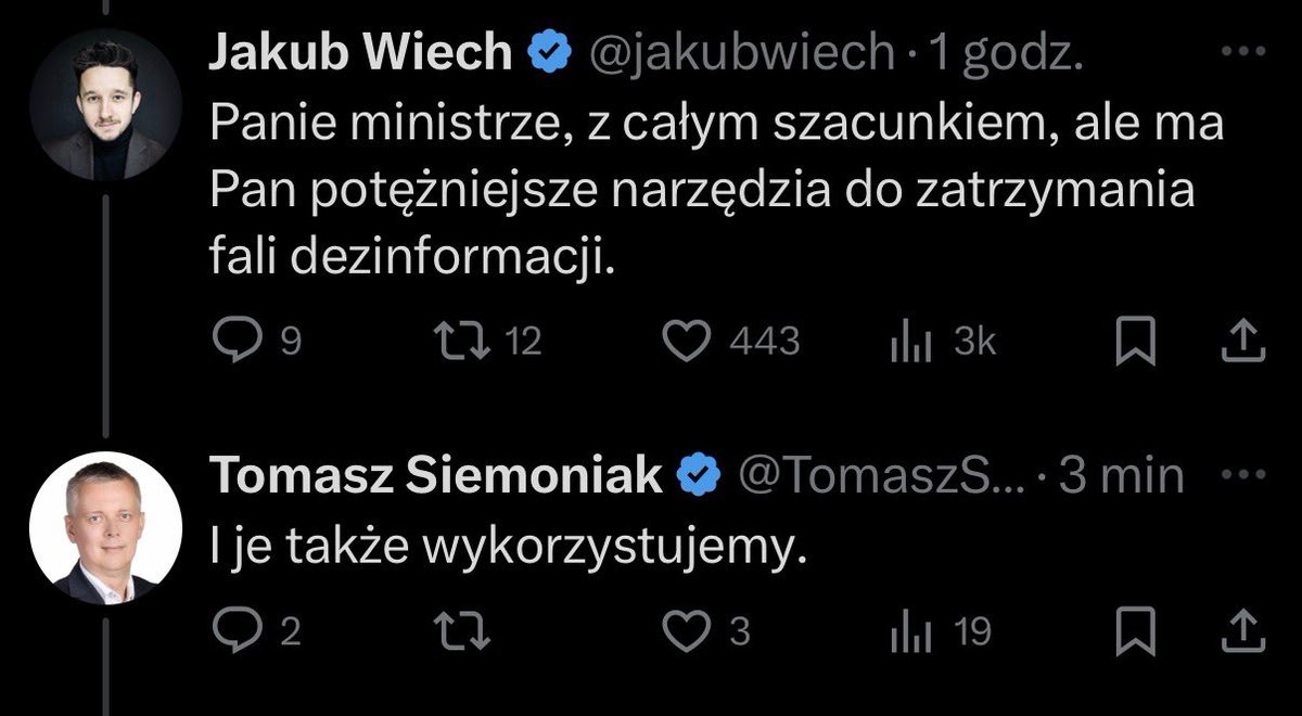ZespolBrauna's tweet image. Niby jak @TomaszSiemoniak?
Repostując gównografikę na X?

Wy naprawdę nie widzicie co gaśniczaki i ruskie boty zrobily z social mediów? 

Nie widzicie tysięcy lajków i komentarzy Polaków, którzy wierzą w te fejki?

Nie widzicie tego hejtu na Ukraińców i osoby, które Ukrainę…