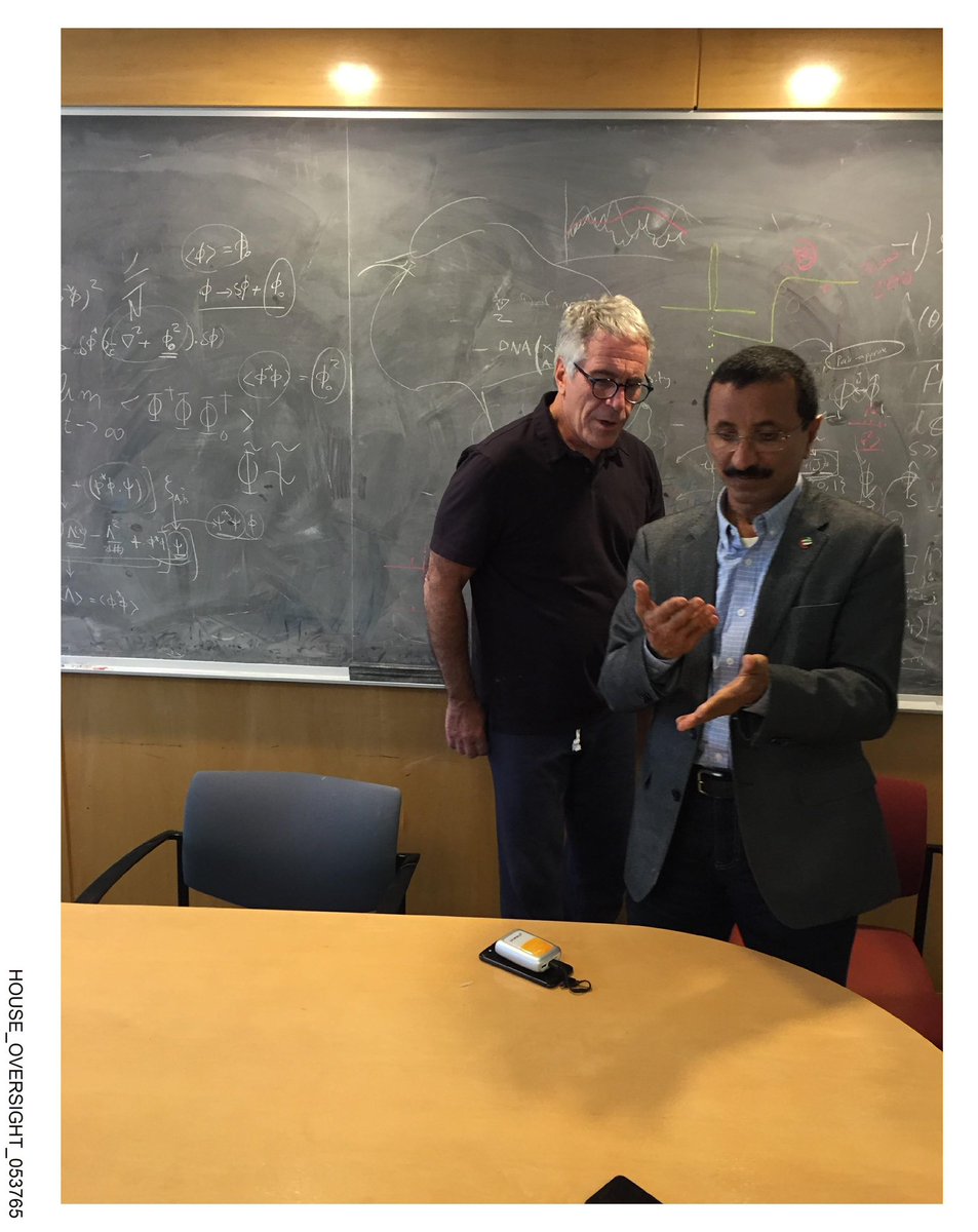 AndebrhanHintsa's tweet photo. Updated:+ #DP_World CEO Ahmed bin Sulayem of #UAE in the storyline of #Jeffrey_Epstein #files
For detail read 👇 https://t.co/0NY4fwlLXQ https://t.co/HQknJORvkK