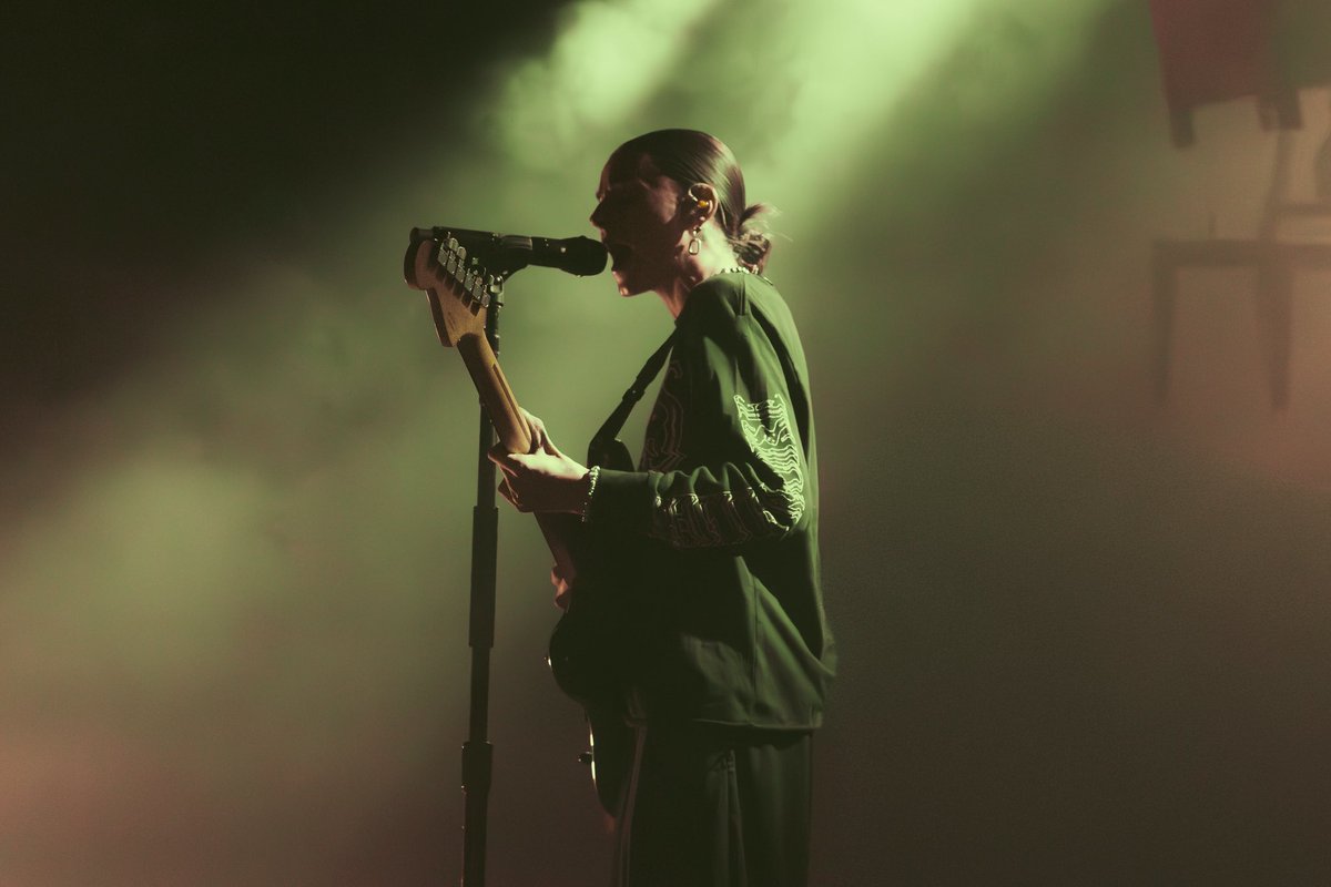 sarah the tog tweet media