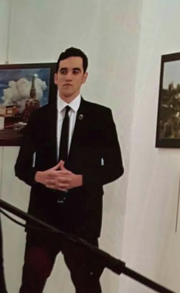 نحن الذين بايعوا محمدا على الجهاد ما حيينا للساعة أبدا 
الشاب التركي الذي وقف مع الشعب السوري 
اليوم ذكرى أرتقى مولود  19.12.2016