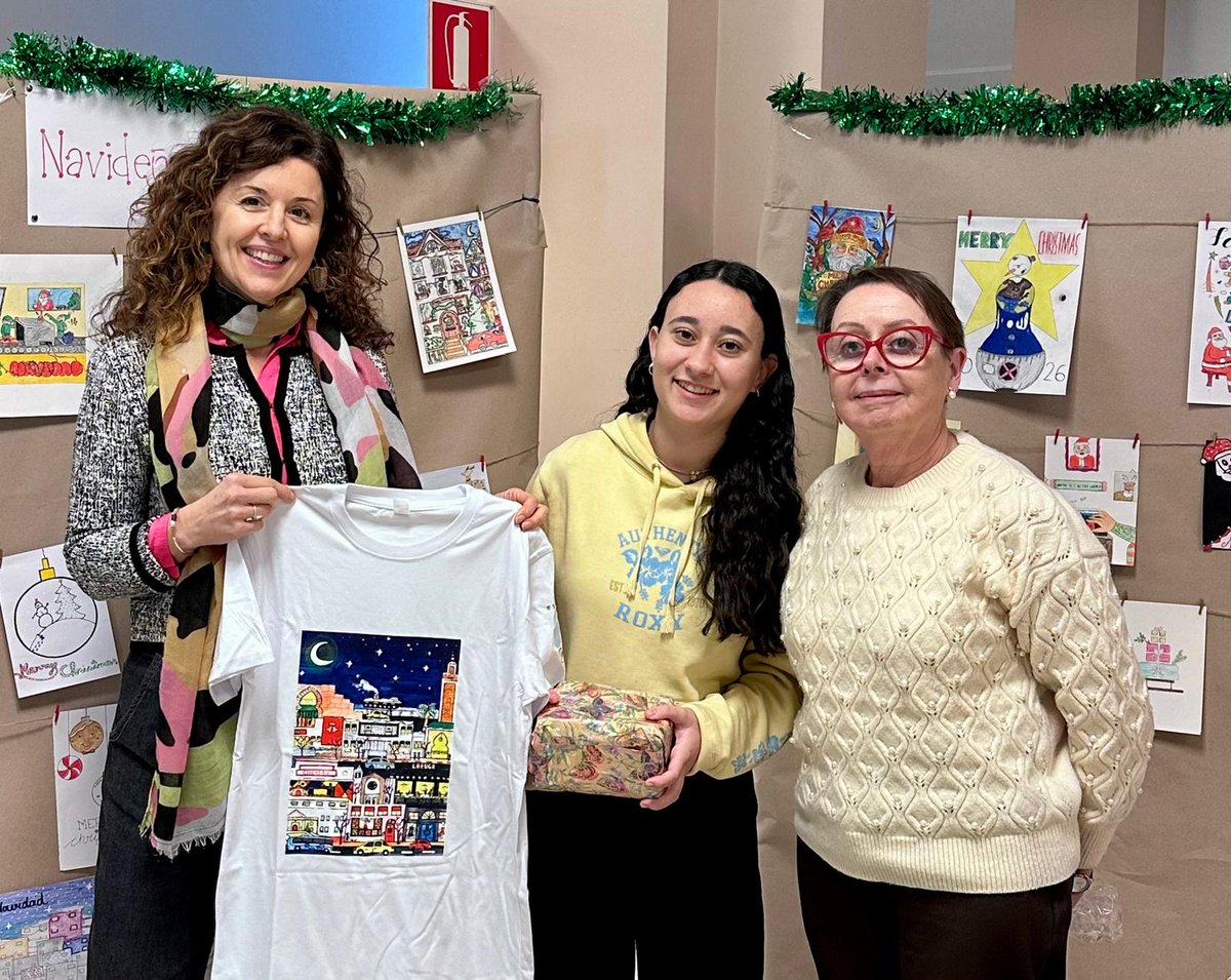 Entrega de premios de nuestro concurso de tarjetas navideñas.