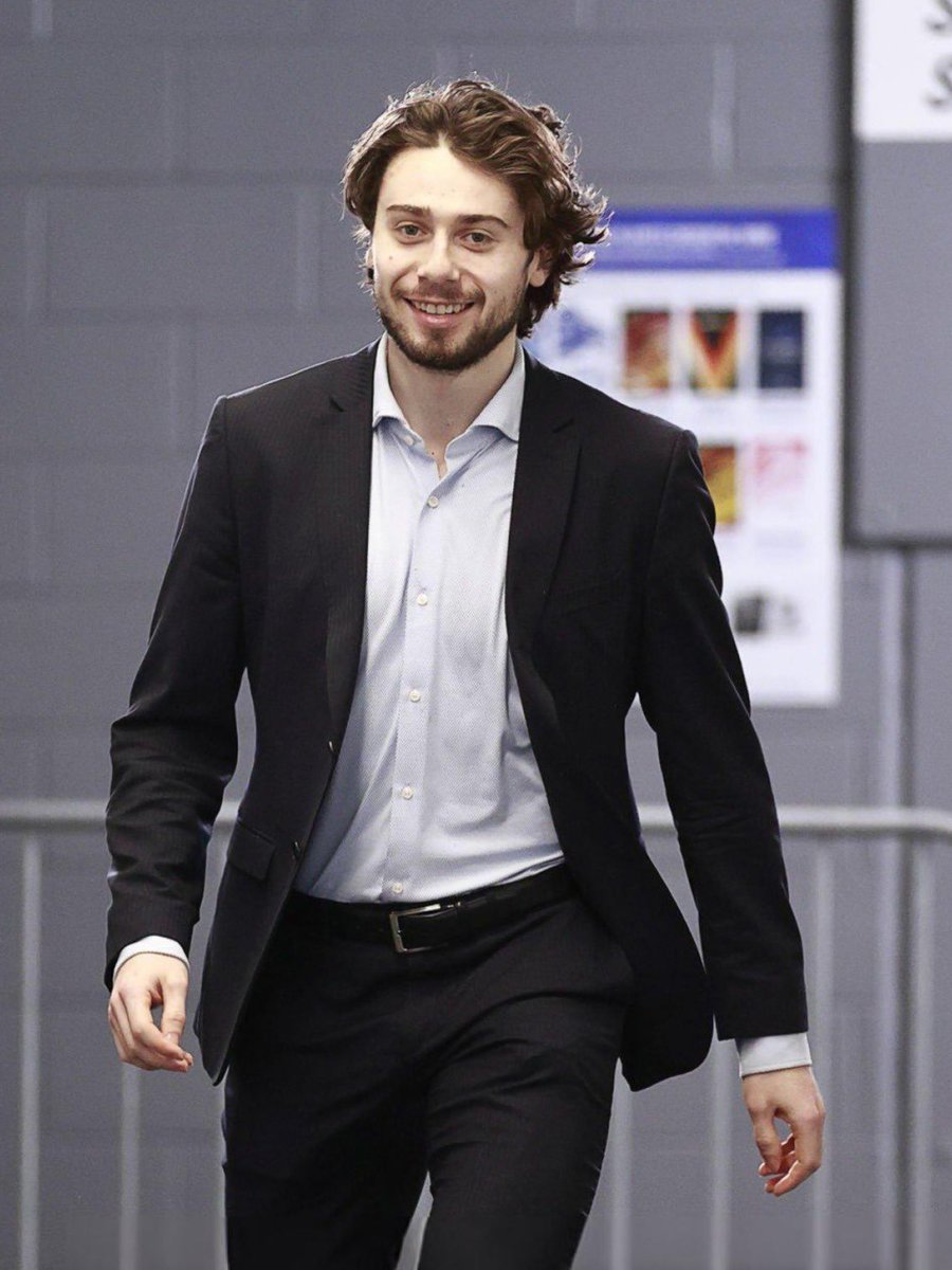 daisiesbabyy's tweet image. yes