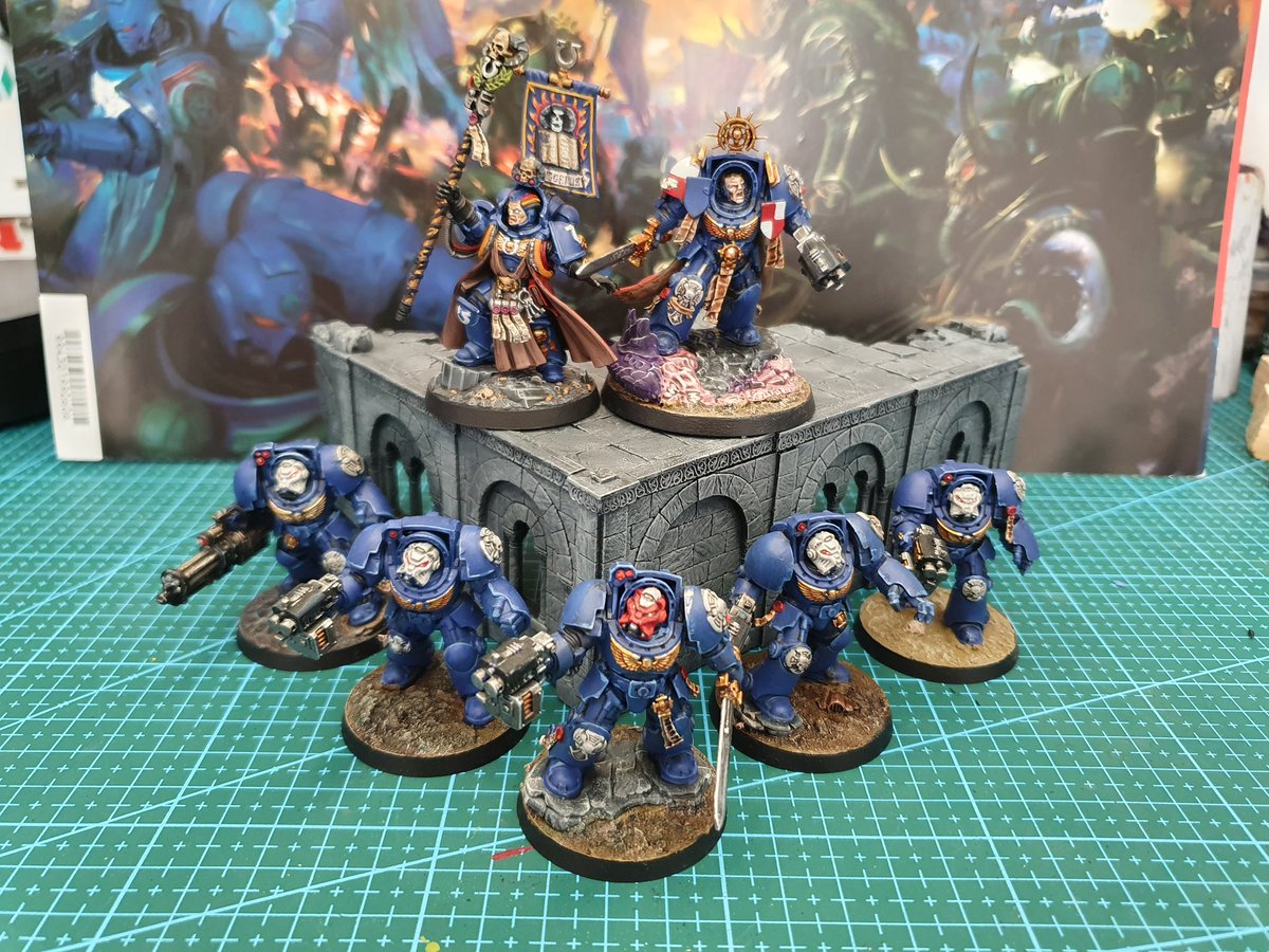 GrahamHod1's tweet photo. @warhammer My Ultramarine Captain in terminator armour with  Chief Librarian Varro Tigurus and terminator squadron. https://t.co/txVR2UD0h9