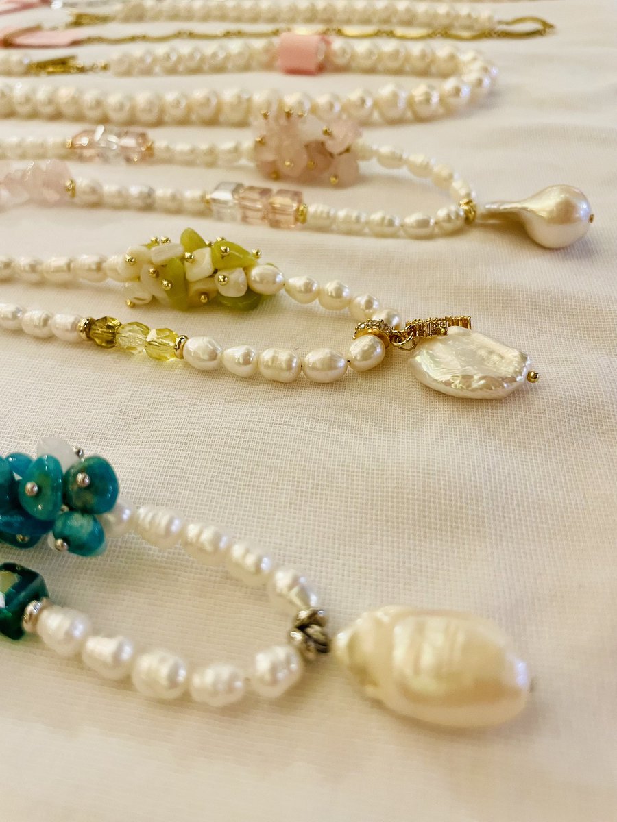 KASACO2010's tweet image. 本日のかさこ＊ハウスは
パワーストーン＆レトログッズ
そしてパールアクセサリーフェア
展示販売会開催中！

10時〜15時頃まで！

是非遊びにいらして下さい！