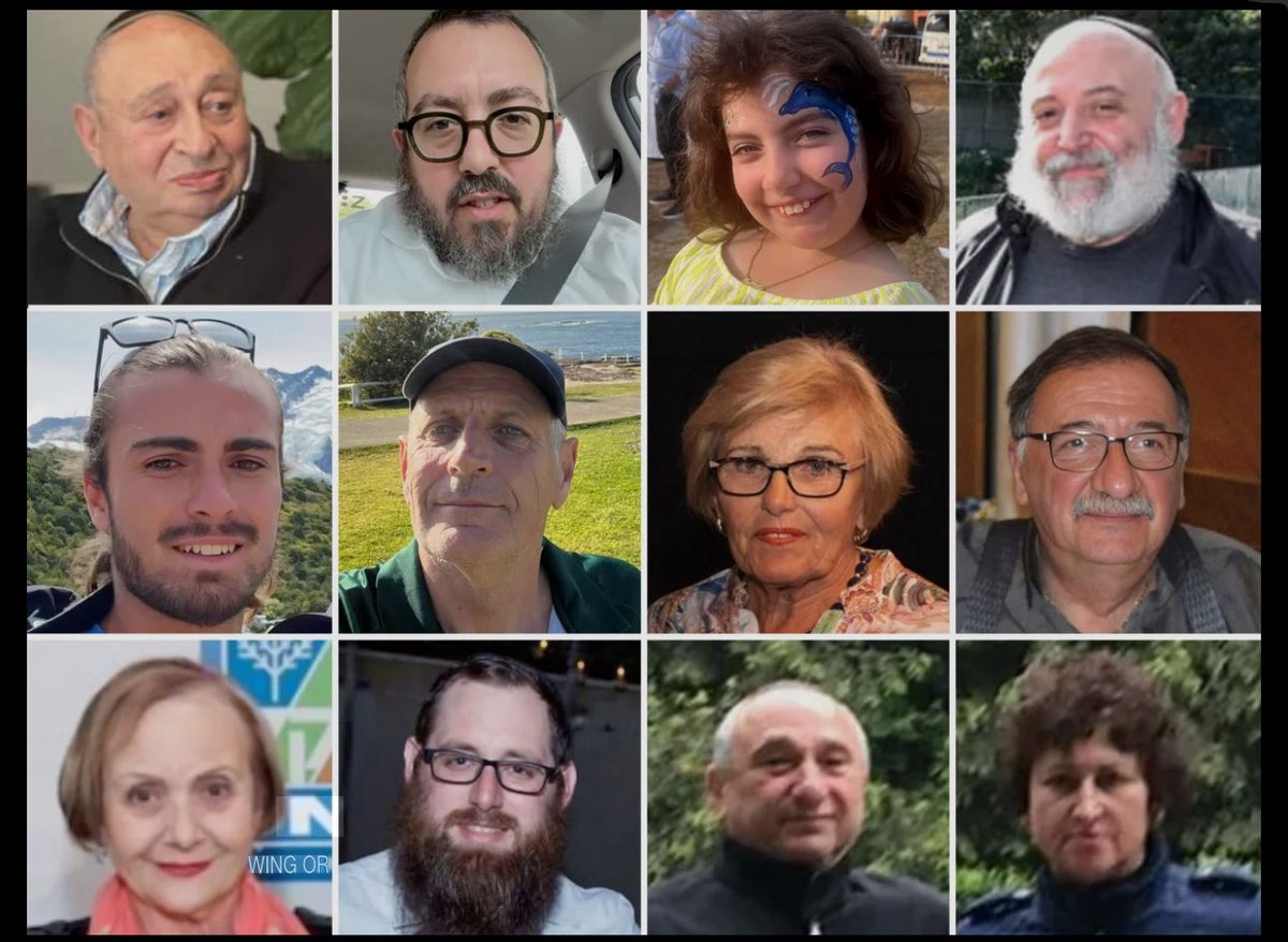 jojoTheGreat49's tweet image. Thank you Donald Trump from all of us in Australia!

The innocent victims of the ISIS inspired terror attack at Bondi also thank you!

#ISIS
#OperationHawkeye
#Hawkeye
#Bondi
#Trump