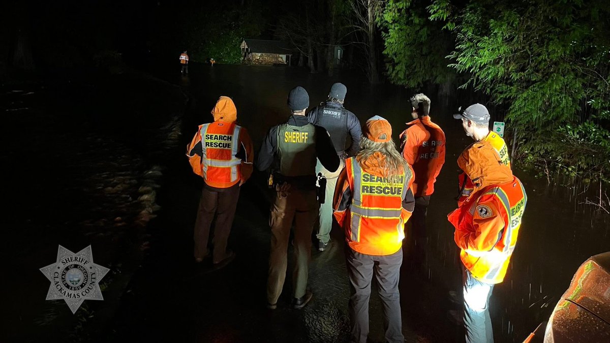 Clackamas Sheriff tweet media