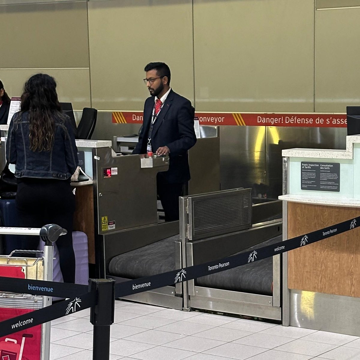 mmaazim's tweet photo. @qatarairways I would like to file a complaint regarding an agent at Toronto Airport who mishandled my son’s travel documents. He requested a residency ID for entry into Saudi Arabia. My son presented his original Premium Residence Card, but the agent refused it https://t.co/ZYQMzIcuzA
