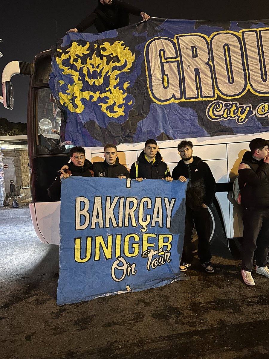 UNIGFBakircay's tweet photo. AKIN AKIN OLİMPİYATA!
Fenerbahçemizi eyüpspor karşısında yalnız bırakmıyoruz.
#UNIGFB #BakırcayUNIGFB https://t.co/cNmJKXkPB5