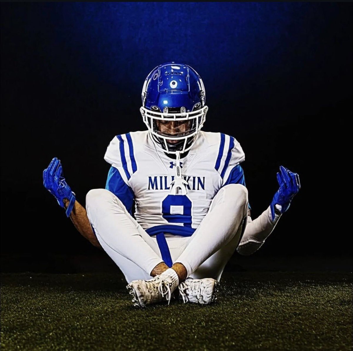 Robert Lewis tweet media