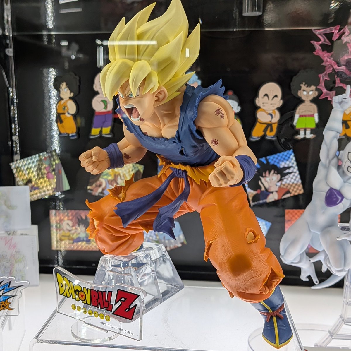 This looks out of the fucking anime Best figure ever
