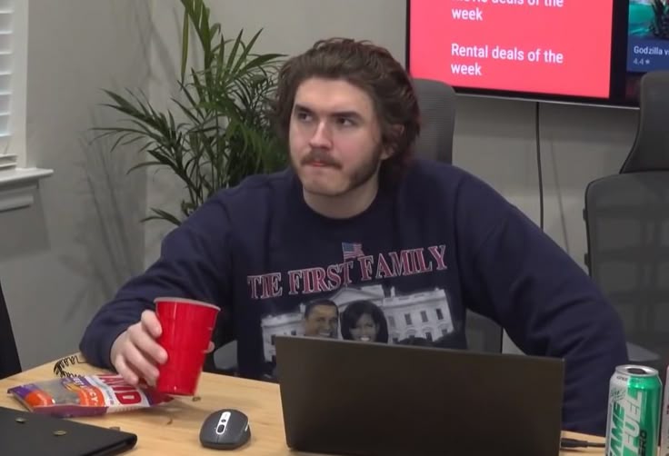 Daily_Jschlatt's tweet image. 516