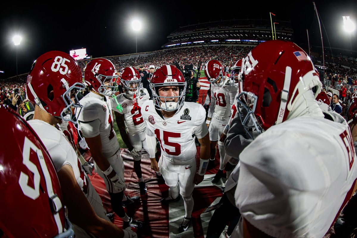 The time is NOW! 👊

#CFBPlayoff | #RollTide