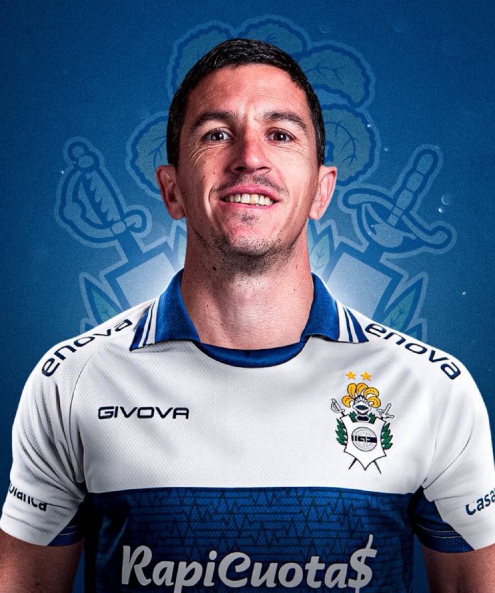 #CGE #GELP 🆕 BIENVENIDO A CASA, NACHO QUERIDO 💙

💣 Es oficial: IGNACIO FERNÁNDEZ regresa a GIMNASIA y se convierte en el primer refuerzo del equipo de ZANIRATTO de cara al 2026

✍️ El volante nacido en Dudignac firmará contrato por un año.

🐺 Bienvenido a donde todo comenzó..