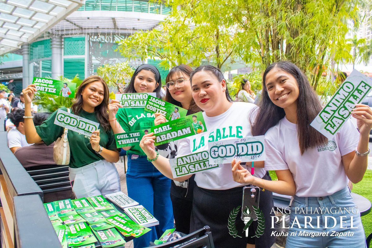 MarhielDnlGnzls's tweet image. On behalf of the banner girls, we would like to thank everyone who donated, cheered, raised the banners and in supporting our fan project. 

It has been a rough but great journey. Thank you for believing! A forever fight for the green and white.

GOD DID! ☝🏻

ANIMO LA SALLE 🏹💚