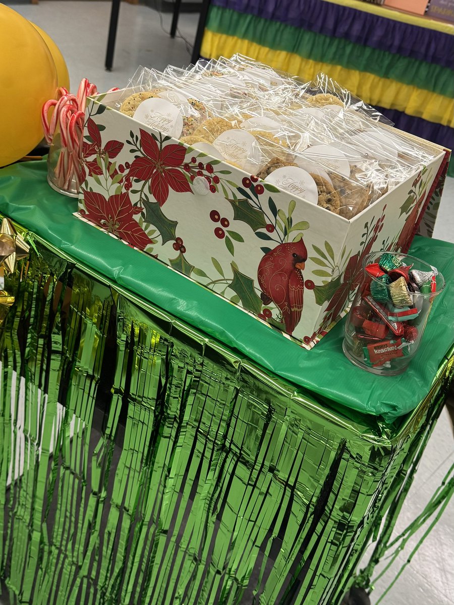 Eunice OyekolaClark tweet media