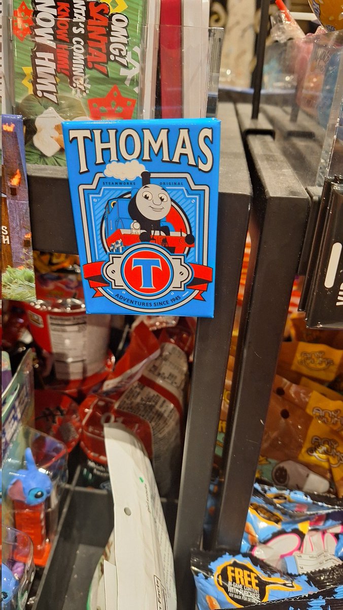 fakeraillover's tweet photo. THOMAS MAGNET SPOTTED IN THE WILD AT BOXED LUNCH https://t.co/4wlx1xE2wl