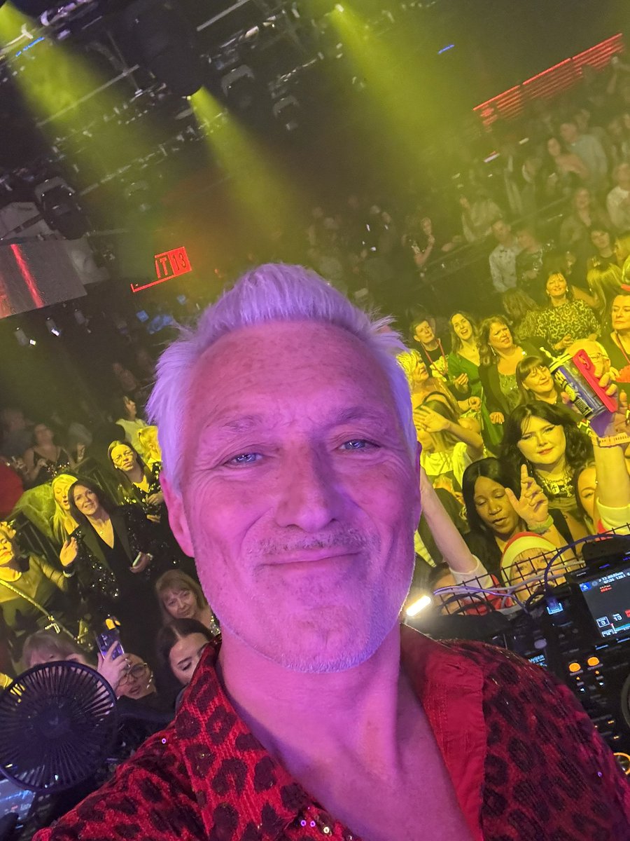 Loving80sMusic's tweet photo. Well, @realmartinkemp that was bl###y brilliant … what a fantastic night in #nottingham, at #unit13. Thanks for saying hello and giving Mrs Claus a shout out. Best Christmas party ever! #martinkemp #martinkempbacktothe80s https://t.co/6HhNNf1w9c