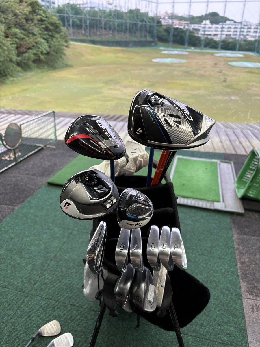 golguchi72's tweet photo. ウェッジをvokeyからopusに乗り換え！
初めましてじゃないぐらいに距離感、高さが馴染んでる🫶
顔良し、スピン良し、お値段良しで今年のゴルフ用品出費はこれでおしまい！
来年は170~60を楽に打てるクラブとバンカー用のopus sp 54° Xグラインドで…🤤

#witb https://t.co/Y6mRZibd8m