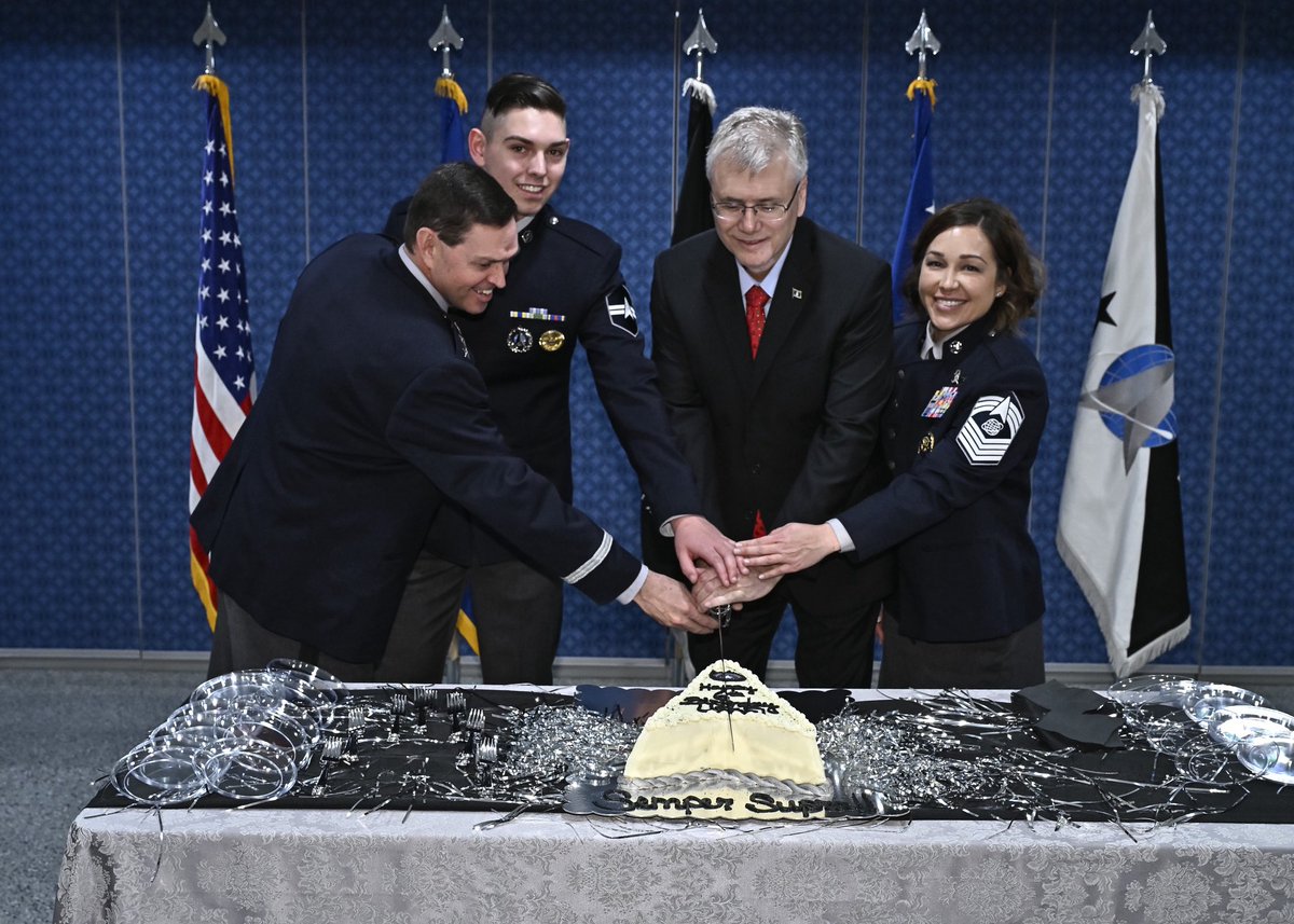 SpaceForceCSO's tweet image. Today we marked the Space Force’s sixth birthday at the Pentagon. We honored a proud tradition as the youngest Guardian in the building helped cut the cake, representing the bright future of our force.