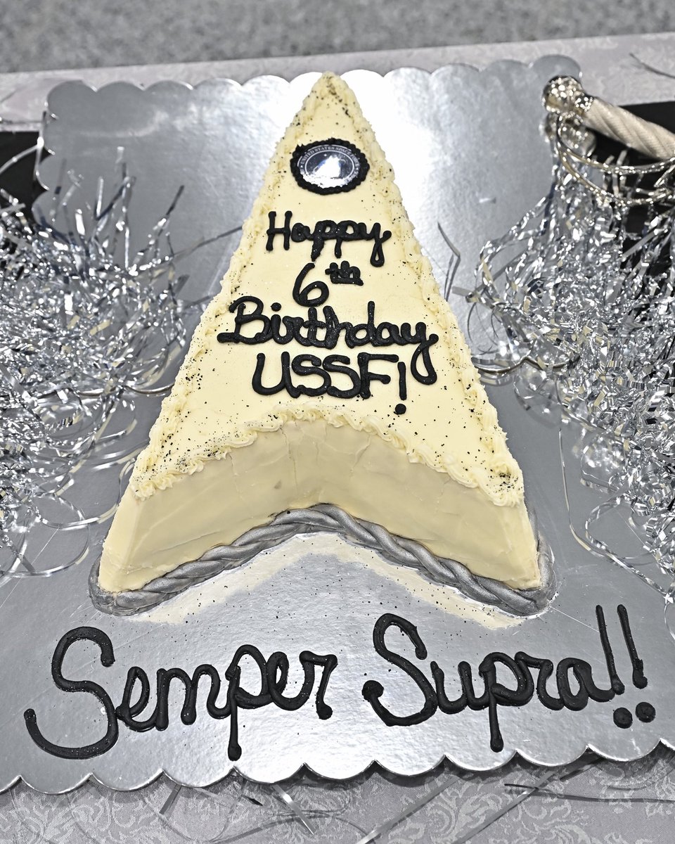 SpaceForceCSO's tweet image. Today we marked the Space Force’s sixth birthday at the Pentagon. We honored a proud tradition as the youngest Guardian in the building helped cut the cake, representing the bright future of our force.