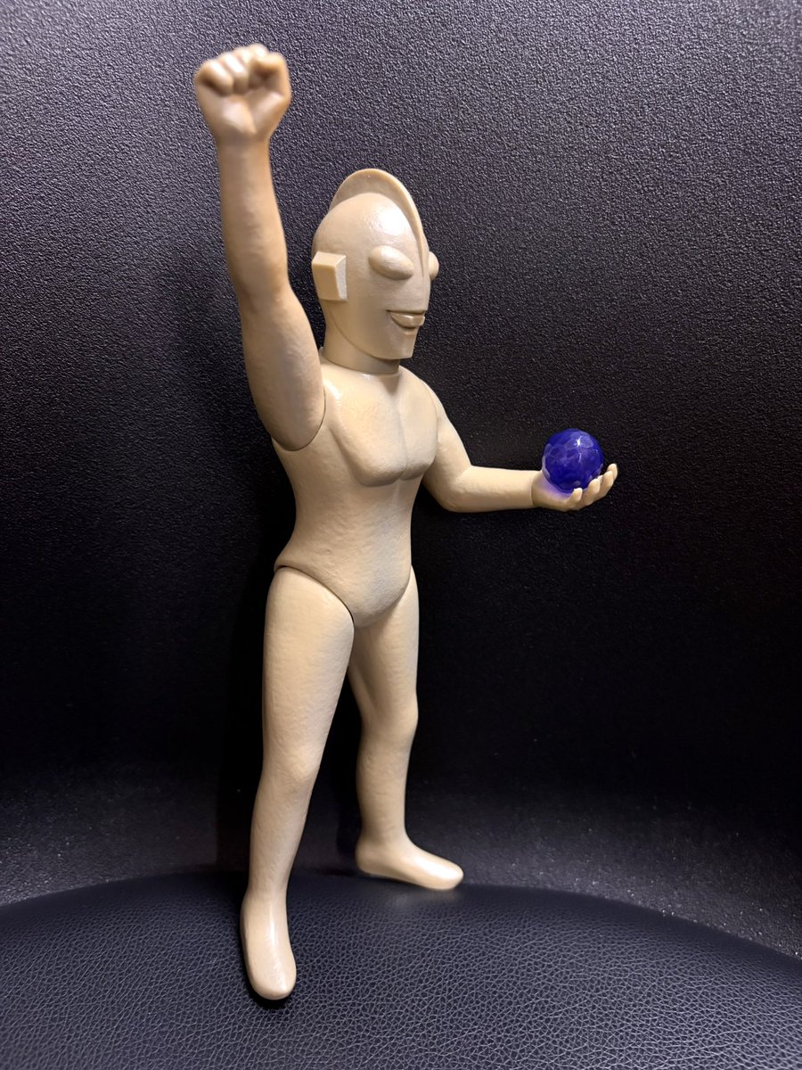 バラージを護るノアの神。古代にもウルトラマンの同族が地球に来ていた