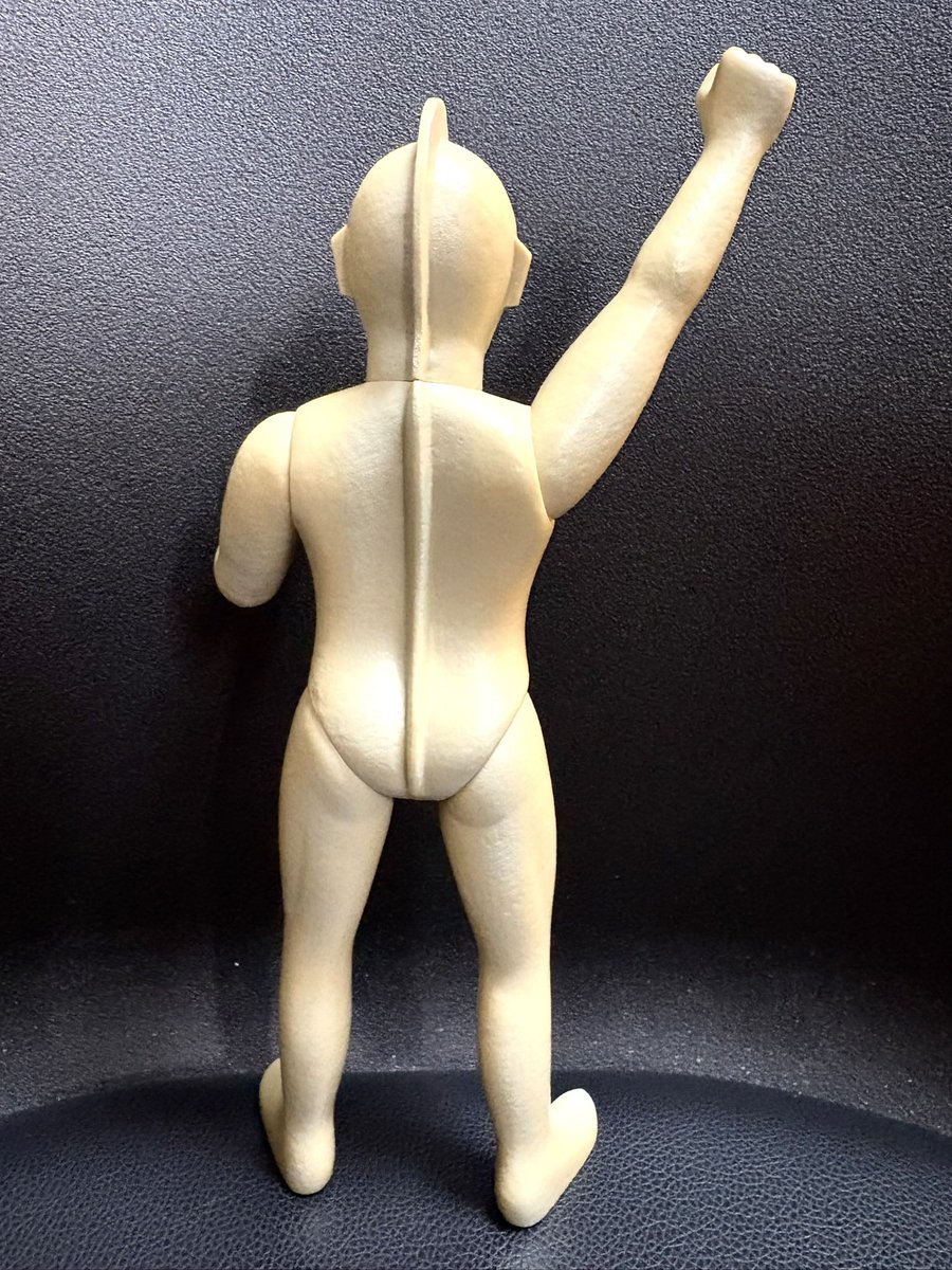 バラージを護るノアの神。古代にもウルトラマンの同族が地球に来ていた