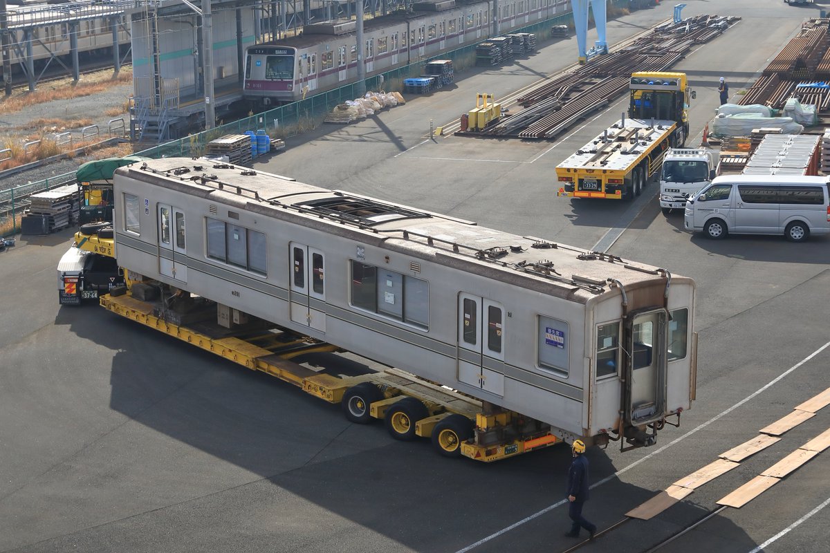 _HETAPhoto's tweet photo. 2025/12/19 営団(東京)地下鉄 03系 03-201号車 トレーラー積み込み作業 江東区 にて。 https://t.co/rSVfAptnsi
