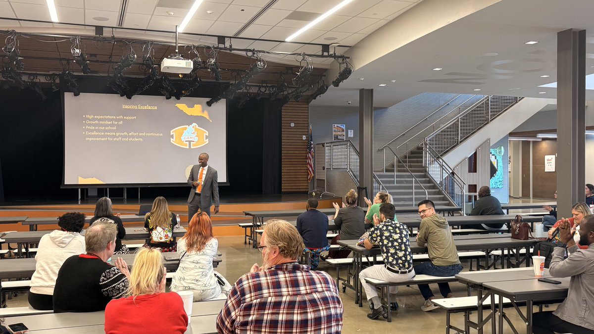 Brad Walker tweet media