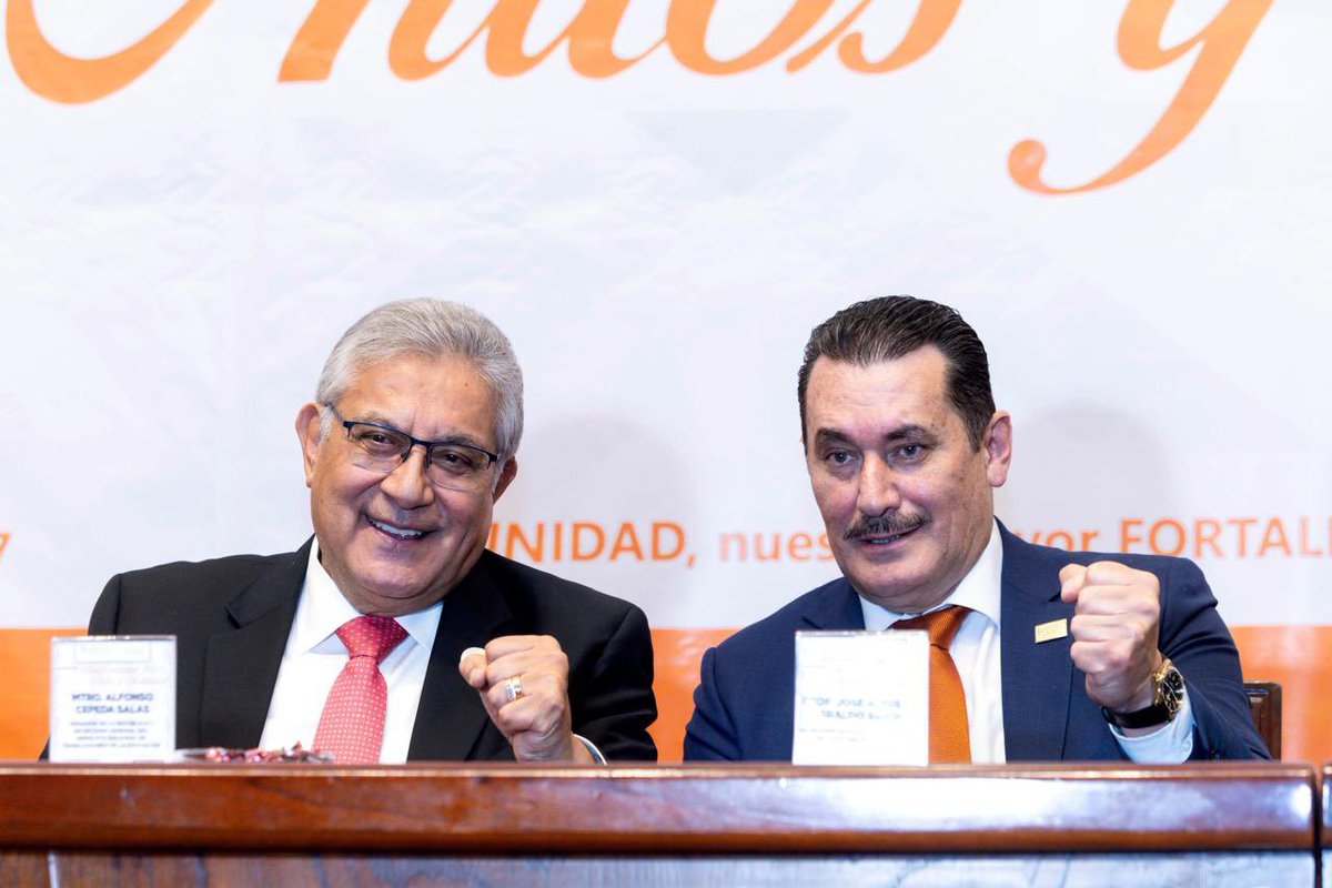 🟠 El #SNTE cierra el año con nuevas basificaciones y autonomía sindical. En la #Sección17 del #ValleDeToluca, el Srio. Gral., Mtro. Alfonso Cepeda Salas, afirmó que estos avances históricos fortalecen la certeza laboral y los derechos de los trabajadores de la educación.