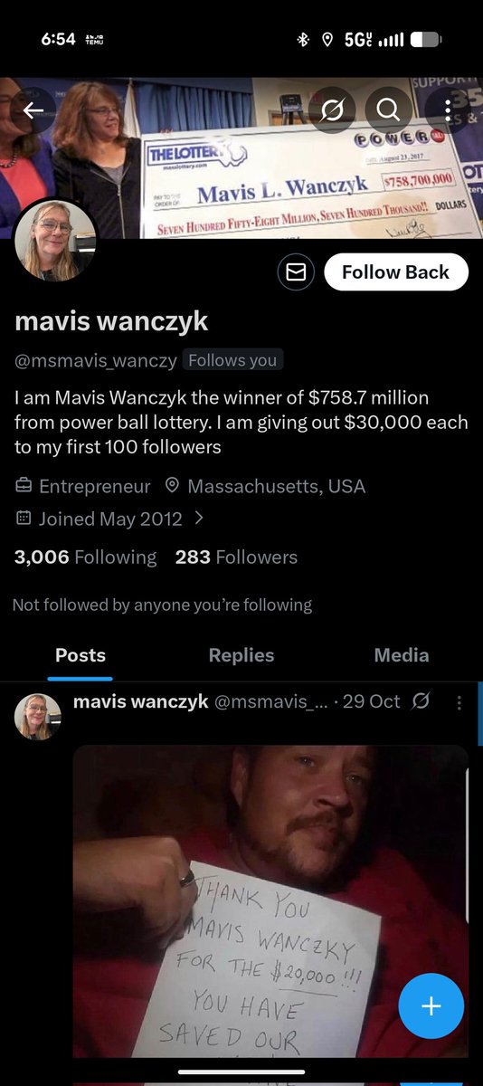 FDTimeWasters's tweet image. 😑

#findomdrain #findom #femdom #feet #footfetishnation #barefeet #barefoot #toes #scammer #scam #fake