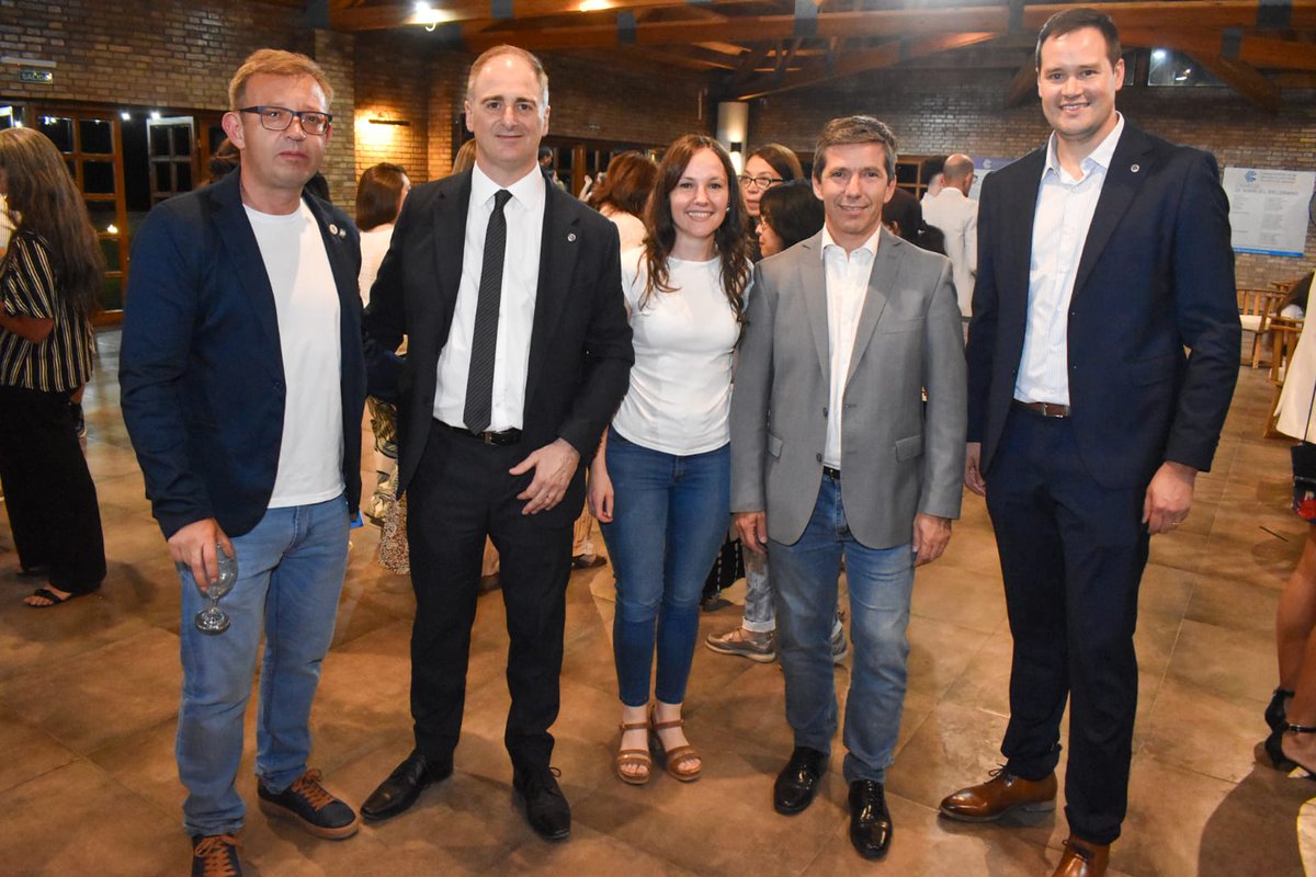 petilombardi's tweet image. El Consejo Profesional de Ciencias Económicas @cpcemza cumple una función clave en el fortalecimiento institucional, garantizando el ejercicio profesional responsable y aportando previsibilidad, transparencia y conocimiento técnico al desarrollo económico de la provincia.