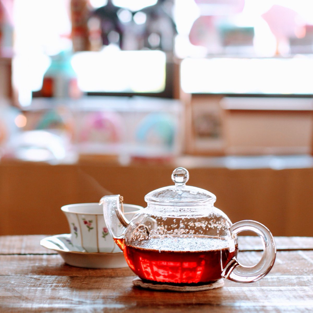 おはようございます。
今日は今年最後の最強開運日だそうです。しかも新月。
そして12月22日は冬至。

今日もハナセバイッカを開催しています。
話すことで
ほどけるものがあります。
手放せる想いがあります。

当日のご予約状況は、
お電話、またはSNSでお気軽に💕 ameblo.jp/cafe-ikka/entr…