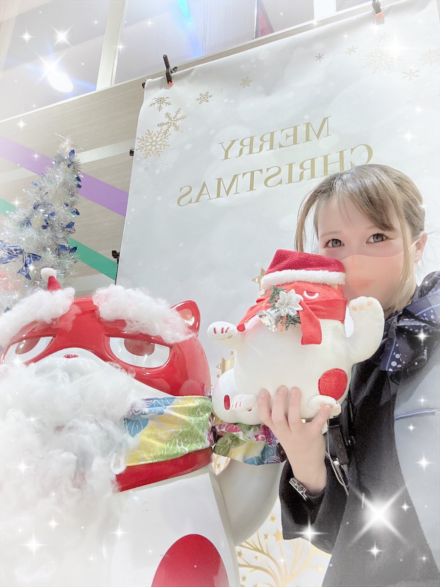 カナですっ🫧 にゃんまると撮影スポット作りました🐱❣️ サンタさんに