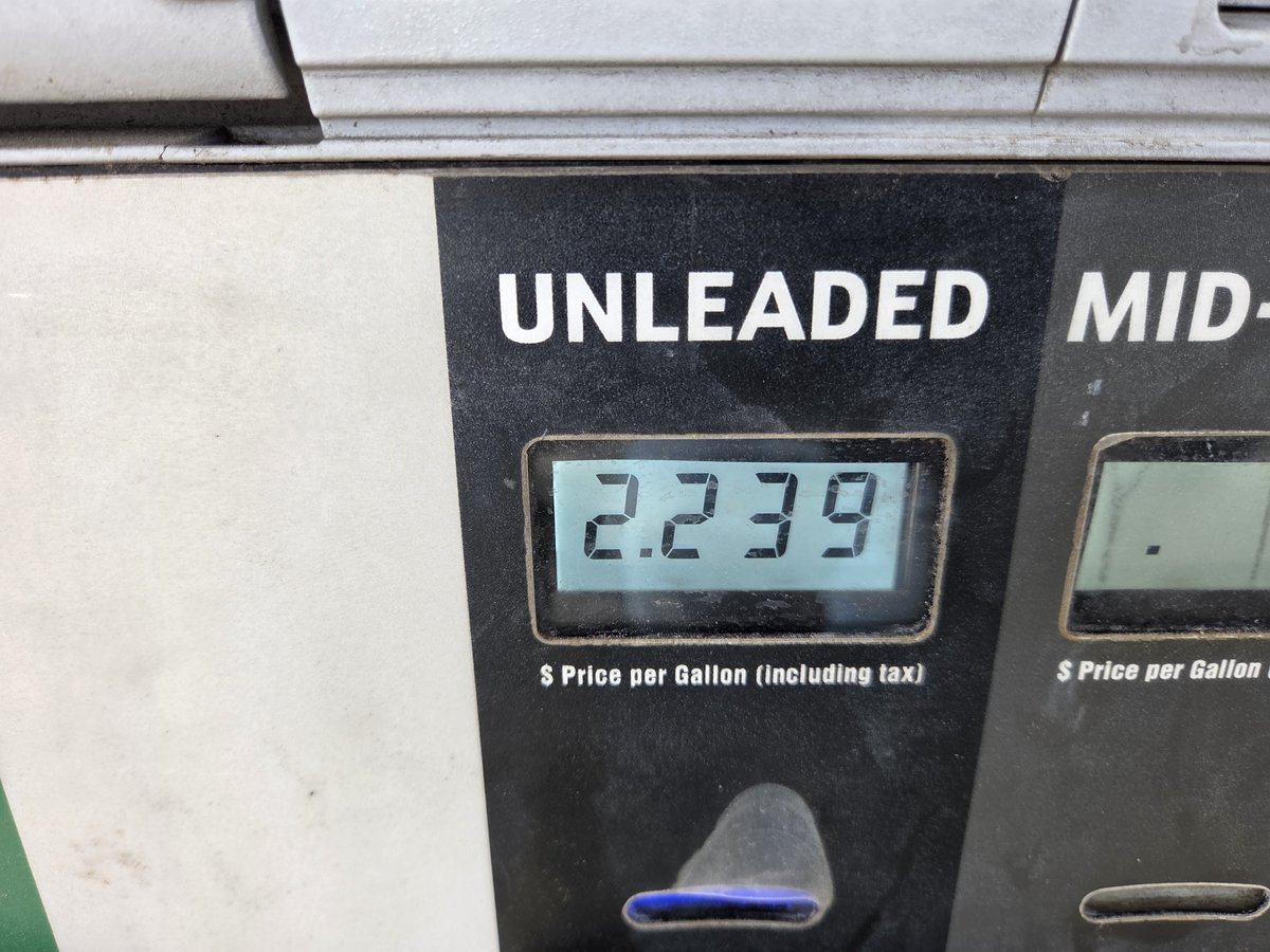 Look what I paid for gas today! Fantastic! Based on my driving, I'm saving $100/month compared to 3 years ago. Federal policy has REAL impact on our lives!