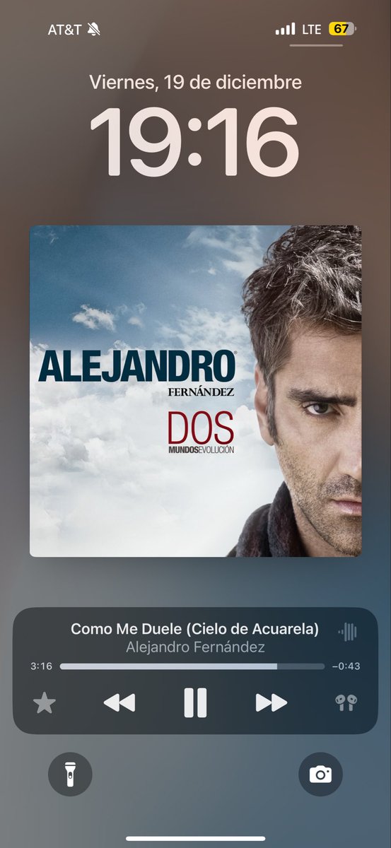 mitshellstjm's tweet image. no sé por qué te amo tanto: