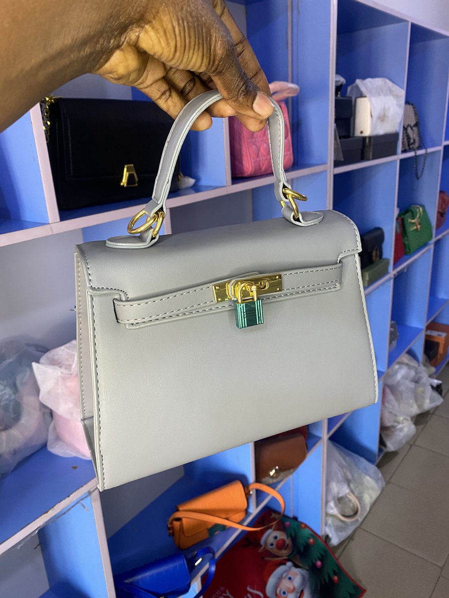 EsthyCollection's tweet image. We restocked this bag in store

Black grey and brown 

Price 18,000 boxed

Kindly retweet