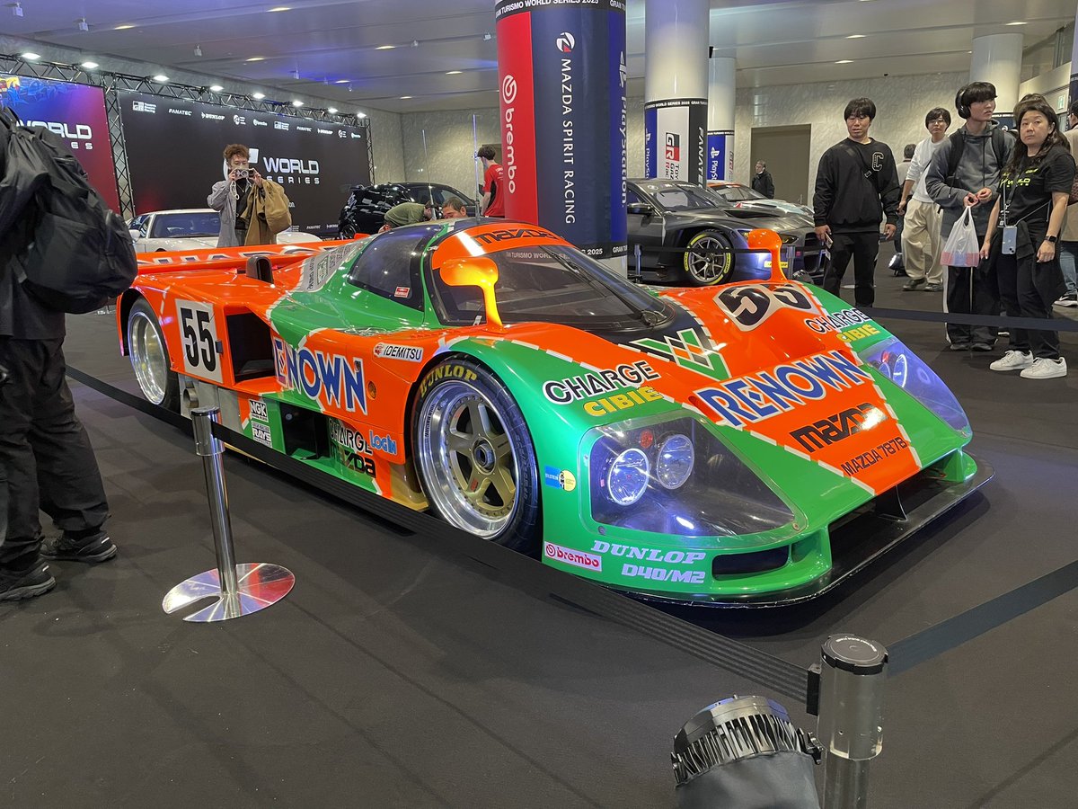 tkmlx's tweet image. 会場着！ブツも購入