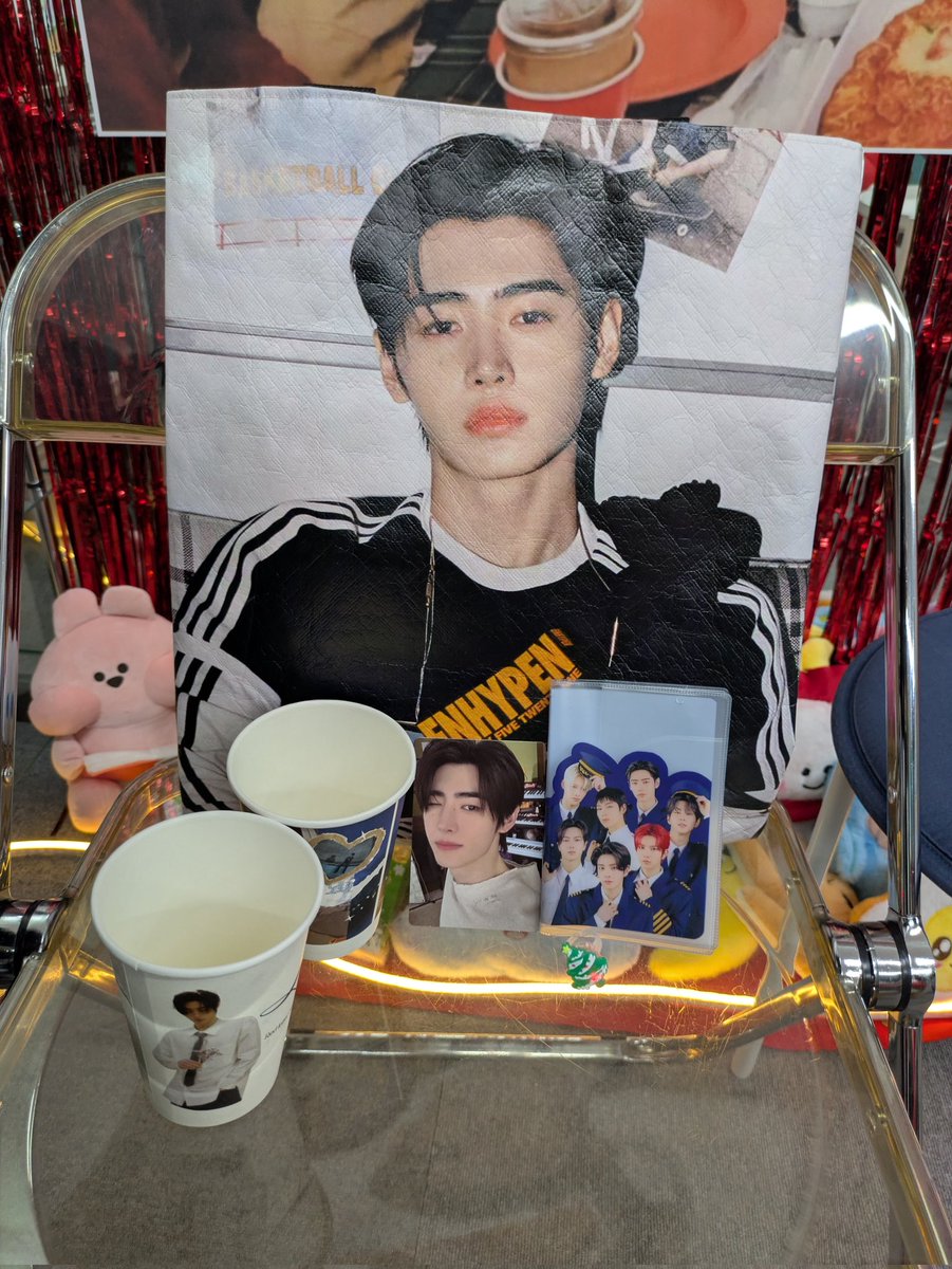 YOIZCAFE ソンフンセット当たりました！みんなで欲しいとアピール