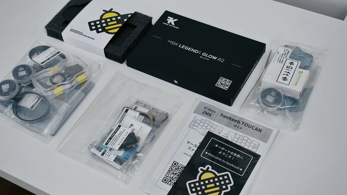 beekeeb Toucan キーボード DIYキット着弾！！！ 凄いパーツ数, ケース