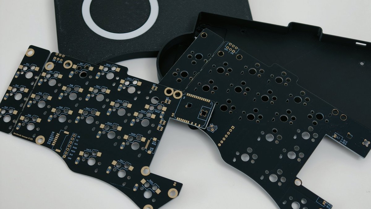 DIY KEN ページ beekeeb Toucan キーボード DIYキット着弾！！！ 凄いパーツ数, ケース