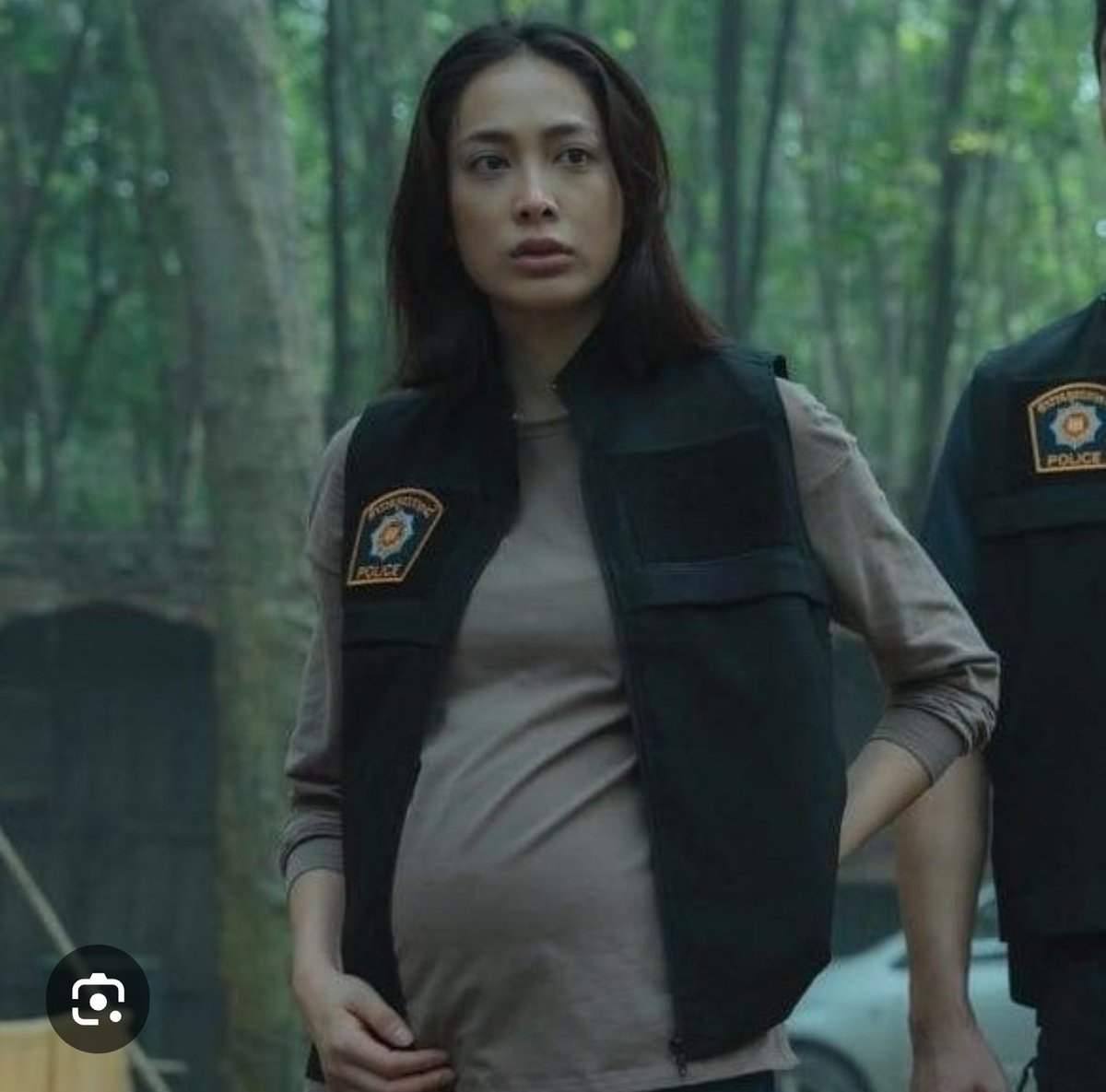 มีอีกคน อยากให้เค้ามาเล่นนอกช่อง3 อีก แต่โคดประทับใจบทตำรวจหญิงท้องแก่ในอย่ากลับบ้านที่เล่นกับ netflix เลย โคดเท่ เป็นตัวละครที่ไม่เคยเห็นในละครไทยเลย โคดดีจนอยากให้มีภาคแยกเป็นตำรวจหญิงท้องแก่สืบสวนคดีอื่นๆอีกอะ คุณแพรโคดมีเสน่ เล่นดีมาก 
<a href="/netflixth/">Netflixth</a> สนใจพัฒนาบทตัวละครนี้ต่อไหมคะ