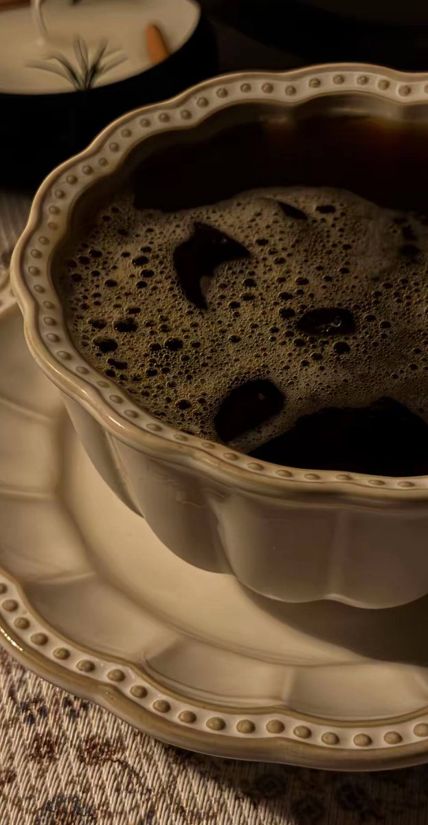 ward123388's tweet image. "أزهري، و تورِدي، و أورِديْ، فأنتِ جميلة بكُل آلأوقات "

#صباح_الخير_والسعاده_للجميع 
#قهوة_الصباح 
#شوية_ورد