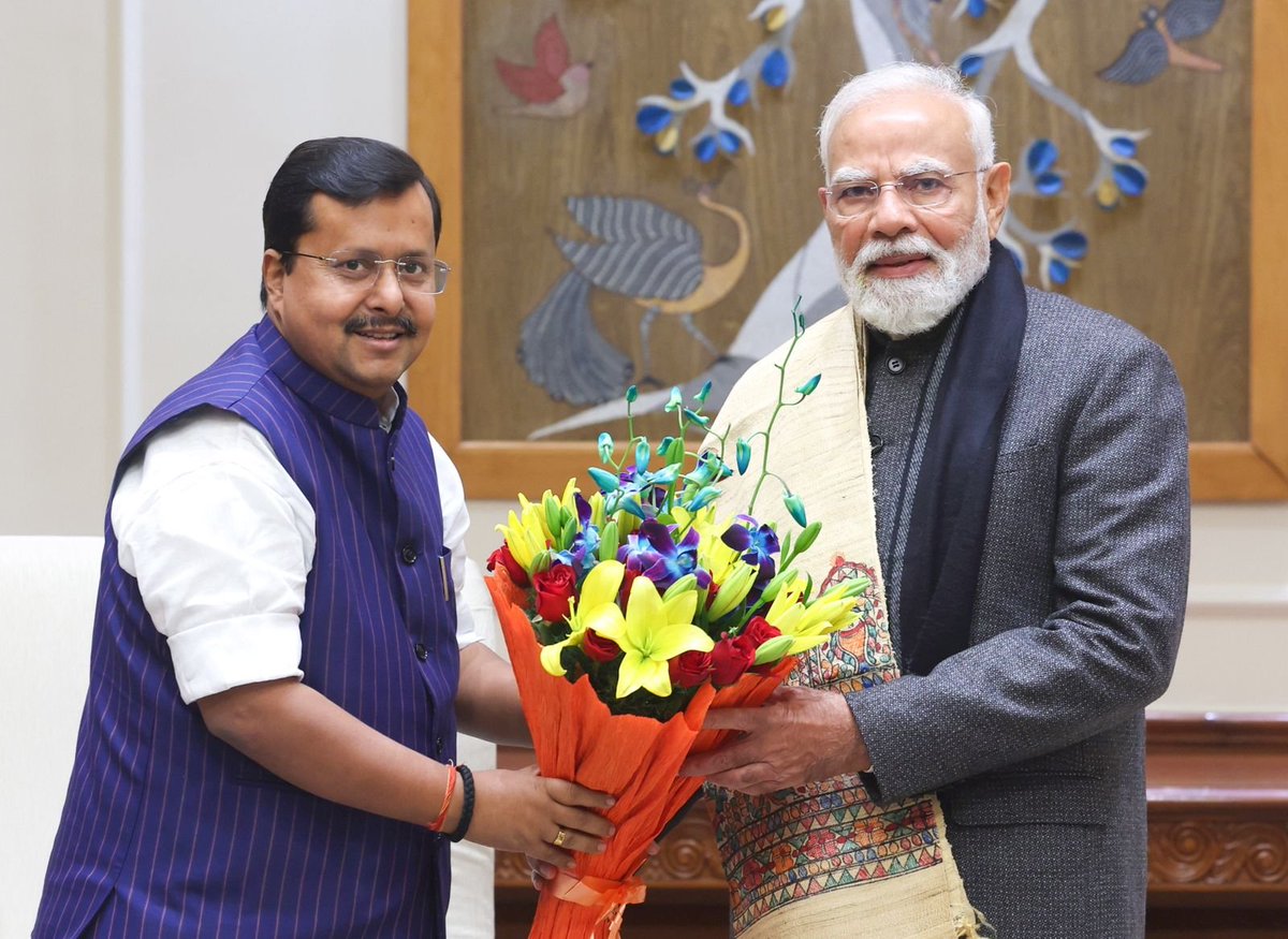 PM मोदी से मिले भाजपा के राष्ट्रीय कार्यकारी अध्यक्ष <a href="/NitinNabin/">Nitin Nabin</a>  |

#pmmodi #NitinNabin