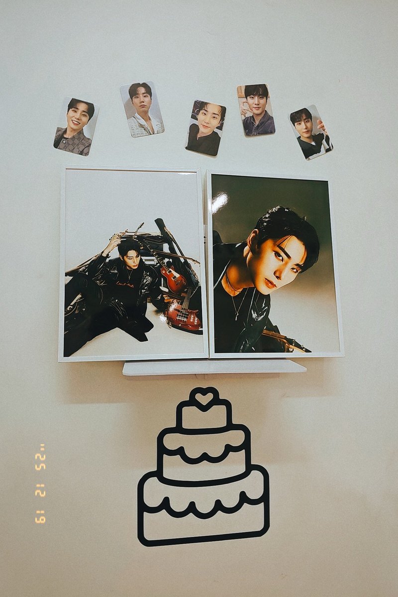 ☕ 카페 이유 - The Voice Behind MyDay
영현이 캔뱃지만을 위해 갔어요... 그냥 심플한 i♥YK 뱃지가 갖고싶엇음... 
근데 포토존?셀카존?이 넘 귀여웠어요
#The_Voice_Behind_MyDay