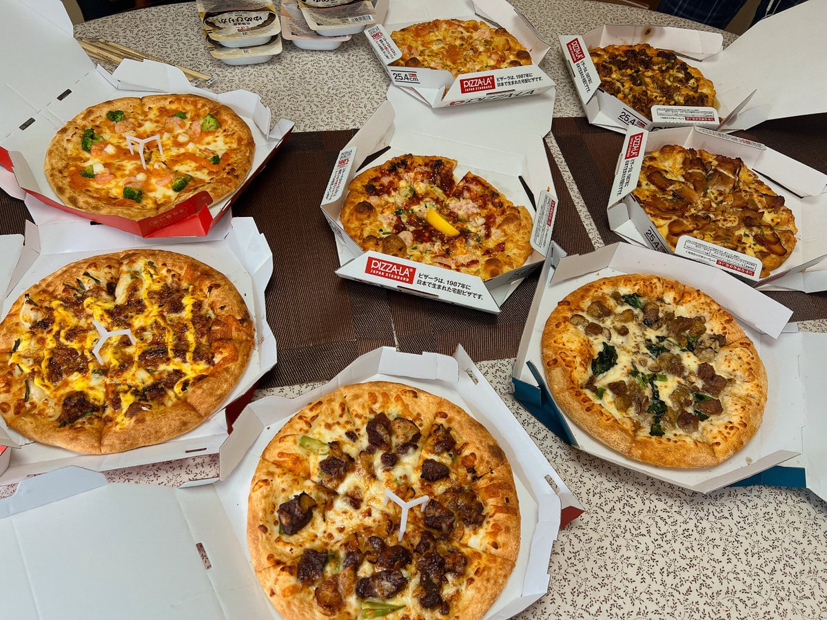 BBOYMEMETA's tweet image. 今日もいいピザパだった♪
#全日本ピザ選手権評議会