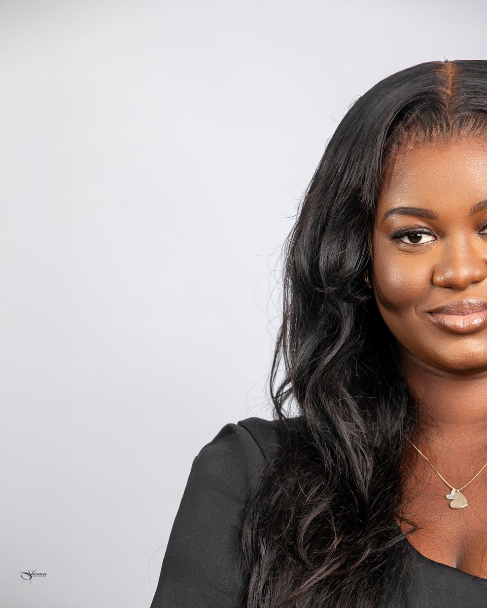 _NanaAdjoax's tweet image. Reintroducing 🌚Dr.(Pharm) Christabel Nana Adjoa Owusu .. 
I almost gave up but Micah 7:7 held me down.
I’m super proud of myself❤️🫶🏻
I’m the testament that God is good 🥹🤌🏻