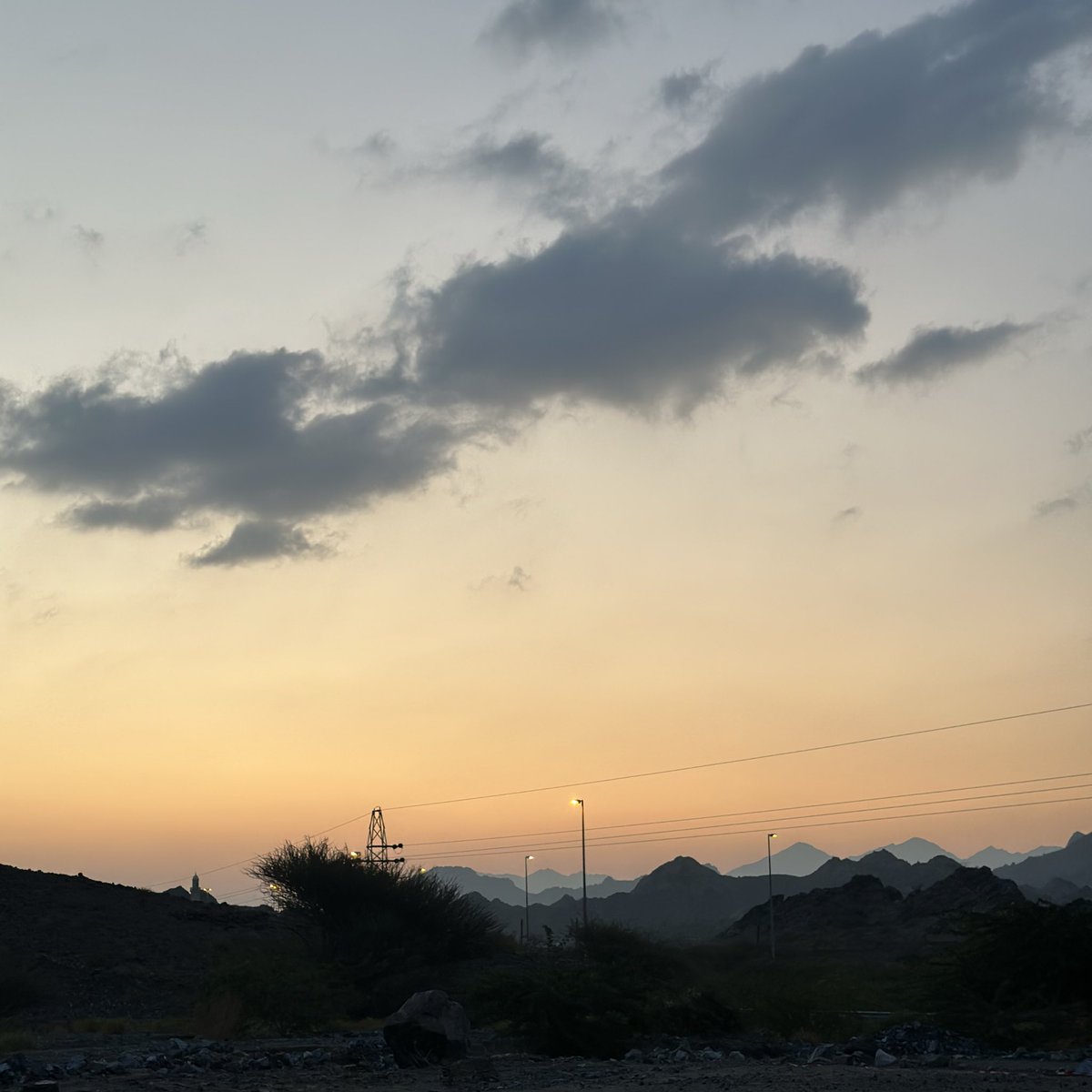 7a_iin's tweet image. حتا فجراً.