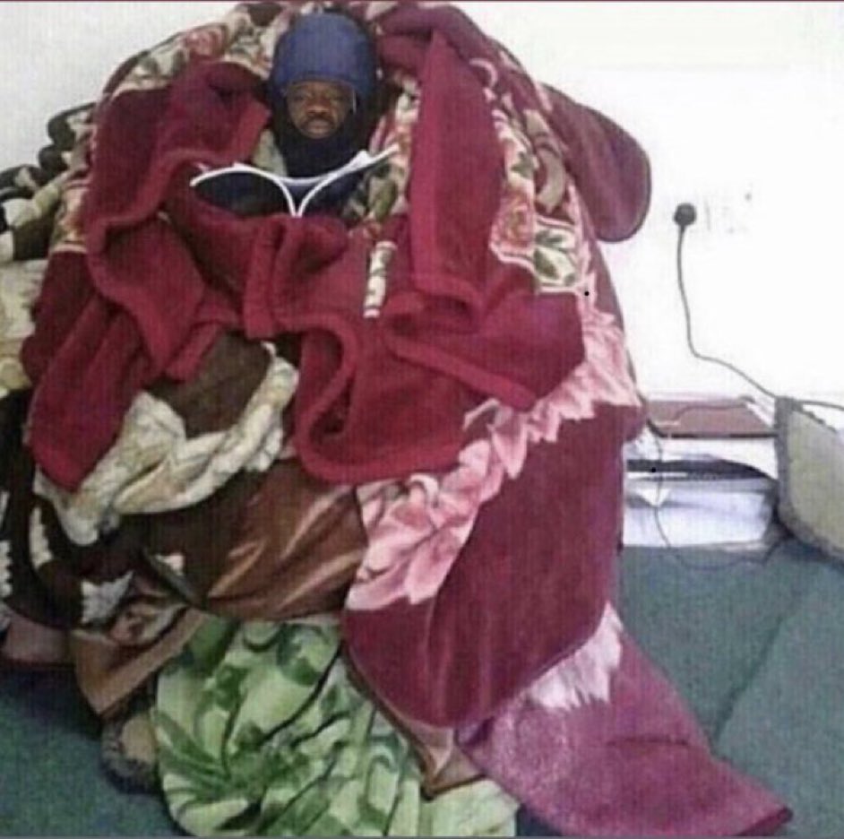 6ailf's tweet image. يومين نزل مطر 
أنا