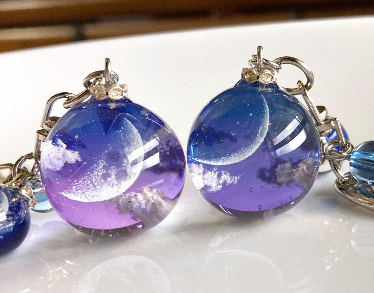 月夜バッグチャーム🌙 ⁡ #レジン #レジンアクセサリー #ハンドメイド